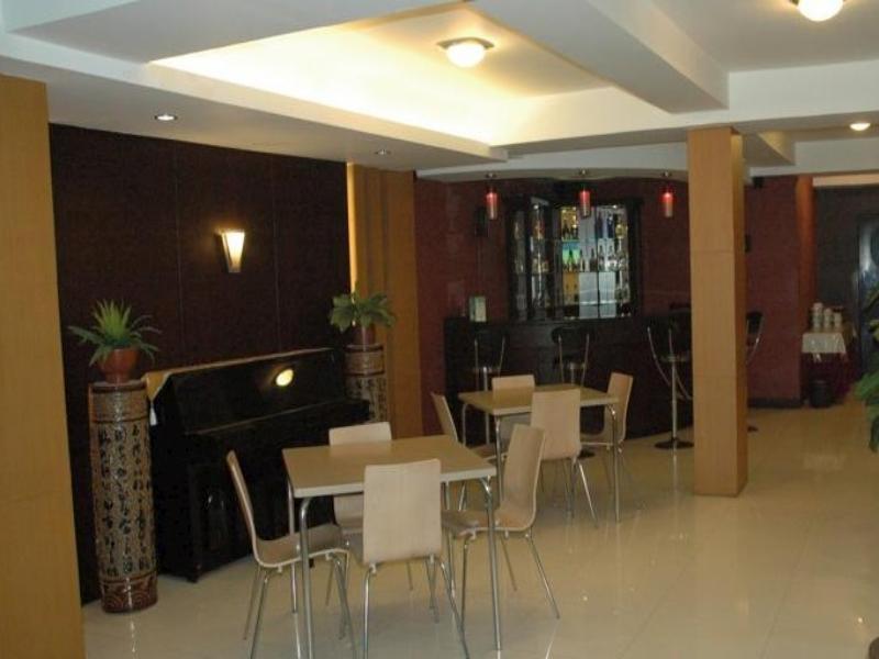 ماكاسار Hotel Bontocinde المظهر الخارجي الصورة